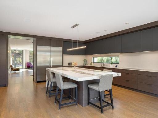 10' Cambria one piece center island