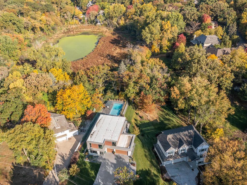 Private North Tyrol Hills lot backing to Strawberry Pond