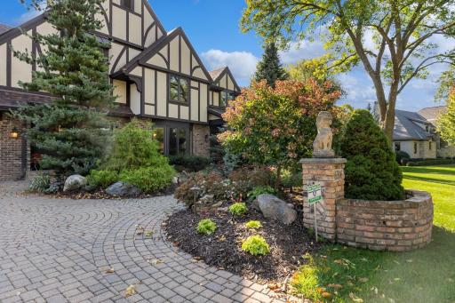 6316 Westwood Court, Edina, MN 55436