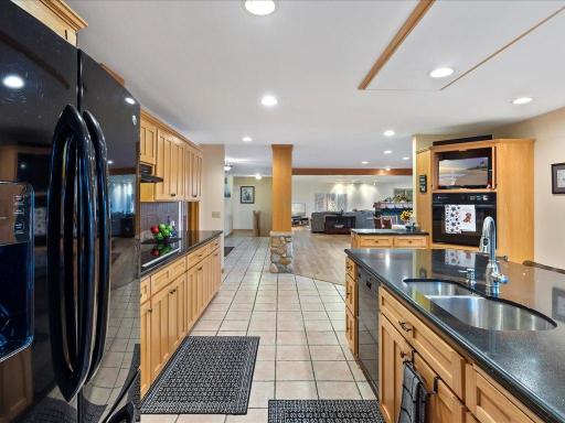 1228 Bluebill Bay Road, Burnsville, MN 55306