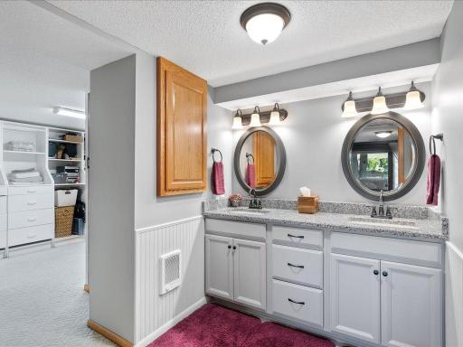 1228 Bluebill Bay Road, Burnsville, MN 55306