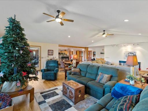 1228 Bluebill Bay Road, Burnsville, MN 55306