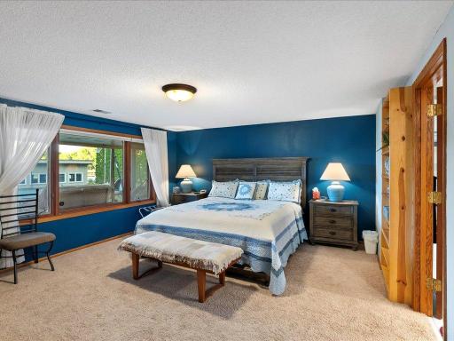 1228 Bluebill Bay Road, Burnsville, MN 55306