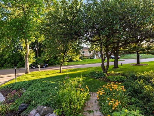1228 Bluebill Bay Road, Burnsville, MN 55306