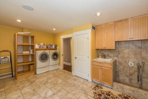 1295 Sun Valley Drive, East Gull Lake, MN 56401