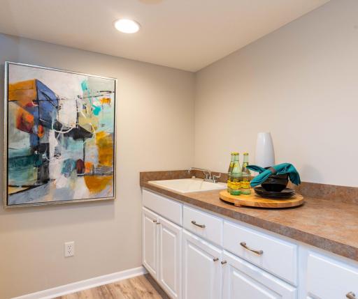4720 W 66th Street, Edina, MN 55435