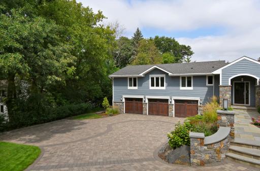 front drive with room for parking or play