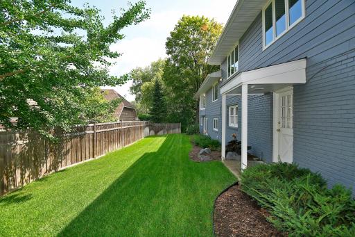4720 W 66th Street, Edina, MN 55435