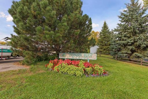 45 Gideons Point Road, Excelsior, MN 55331