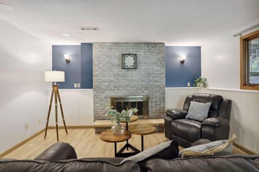 Photo for 899 Millwood Avenue, Roseville, MN 55113 - Listing #6423463 899 Millwood Avenue, Roseville, MN 55113