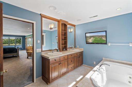 7330 101st Street N, White Bear Lake, MN 55110