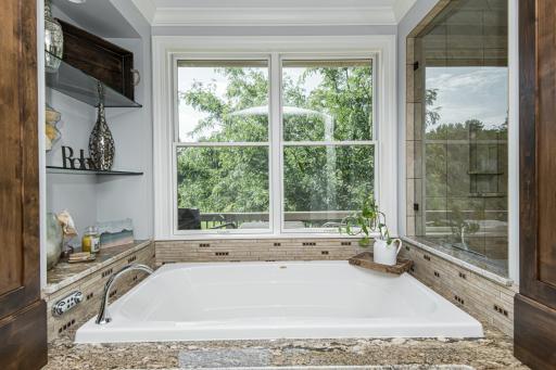 4558 Mayo Woodlands Road SW, Rochester, MN 55902