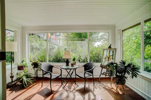 Perfect place for morning coffee - green space that makes you feel like you're living in a beautiful arboretum...bonus.. lake views