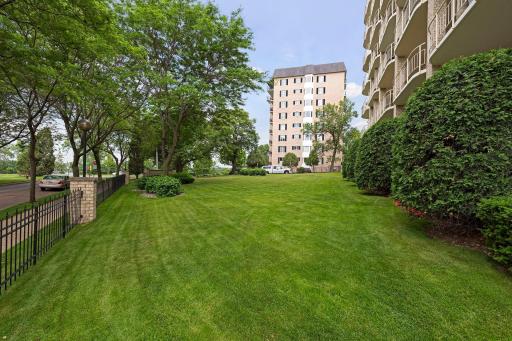 3300 W 32nd Street, 703, Minneapolis, MN 55416