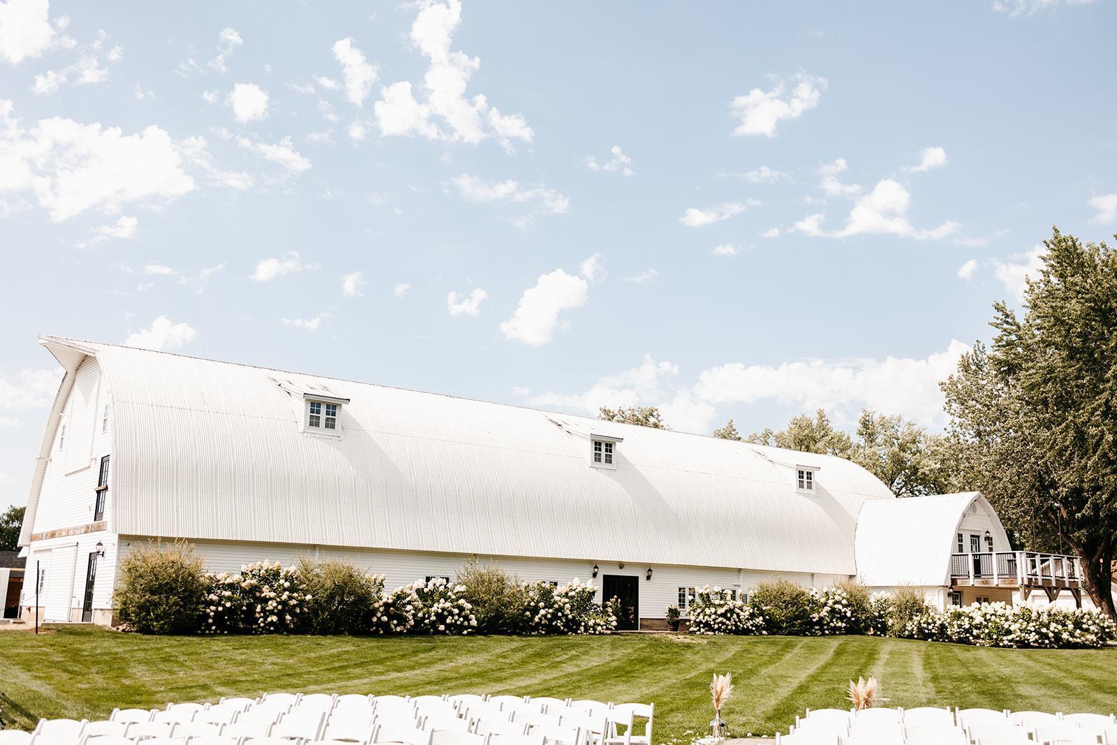 Gorgeous outdoor ceremony locations