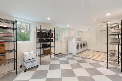 Two washers and dryers for extra efficiency!
