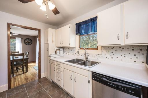 121 Westwood Lane, Blue Earth, MN 56013