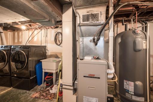 121 Westwood Lane, Blue Earth, MN 56013