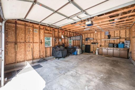 121 Westwood Lane, Blue Earth, MN 56013