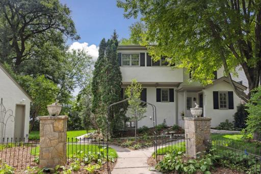 4805 Island View Drive, Mound, MN 55364
