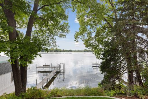 4805 Island View Drive, Mound, MN 55364