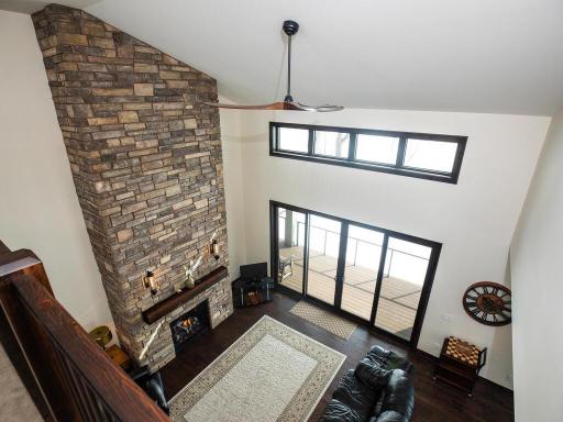 1711 Shoreline Blvd Shakopee MN 55379 USA-033-036-027-MLS_Size.jpg