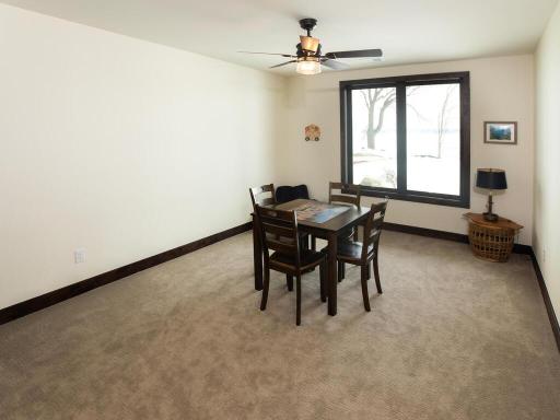 1711 Shoreline Boulevard, Shakopee, MN 55379