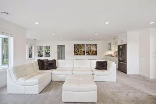 5436 Park Place, Edina, MN 55424