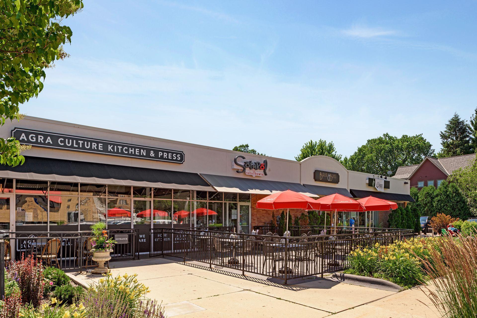 Plenty of restaurants