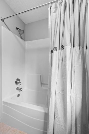 9427 Elm Court, Prior Lake, MN 55372