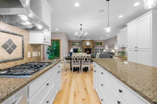 9427 Elm Court, Prior Lake, MN 55372
