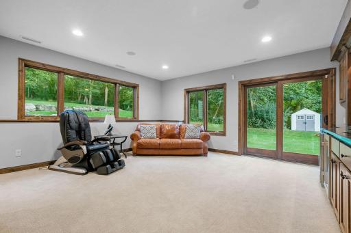 9427 Elm Court, Prior Lake, MN 55372