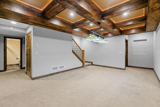 9427 Elm Court, Prior Lake, MN 55372
