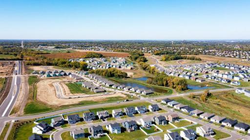 Pinnacle Reserve aerial views - fantastic community with clubhouse, pickleball courts, walking trails and future community park!