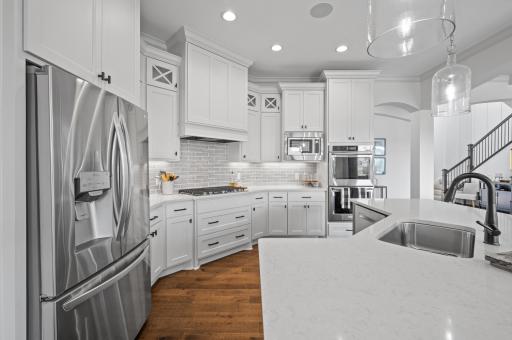 5860 Club Valley Road, Excelsior, MN 55331