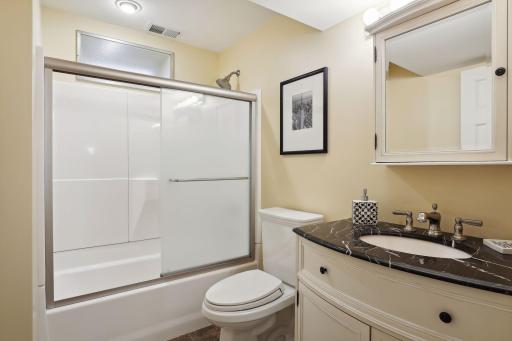 1009 Summit Avenue, Saint Paul, MN 55105