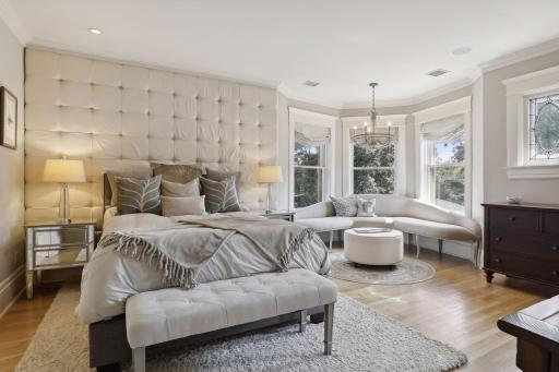 1009 Summit Avenue, Saint Paul, MN 55105