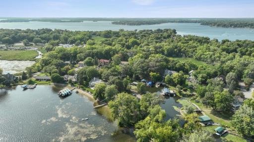45 Willow Wood Drive, Excelsior, MN 55331