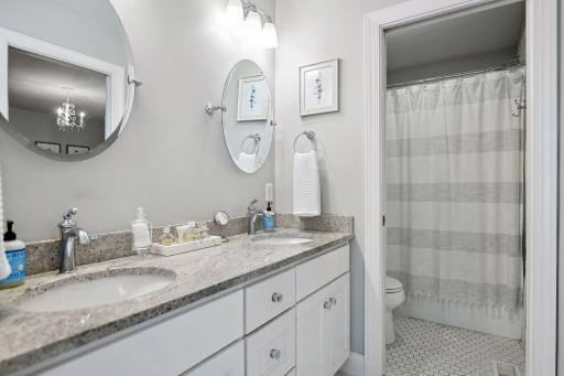 517 Big Woods Boulevard, Chanhassen, MN 55317