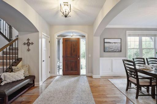 517 Big Woods Boulevard, Chanhassen, MN 55317