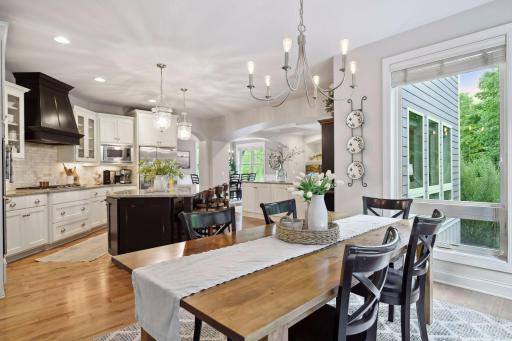 517 Big Woods Boulevard, Chanhassen, MN 55317