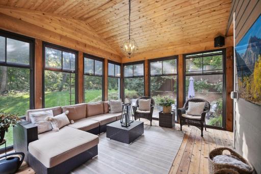 517 Big Woods Boulevard, Chanhassen, MN 55317