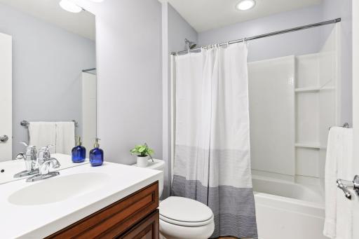 7100 Gunflint Trail, Chanhassen, MN 55317