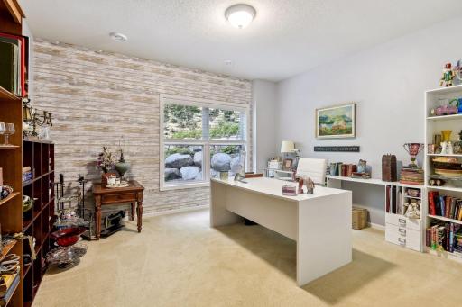 7100 Gunflint Trail, Chanhassen, MN 55317
