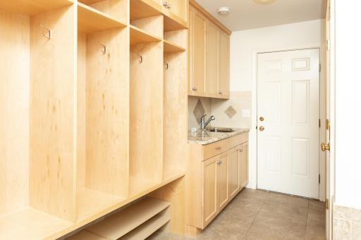 custom built-in cabinets in mudroom.jpg