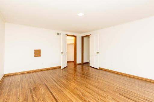 UL bedroom 2 closet.jpg