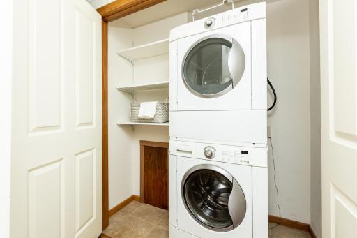 upper level laundry.jpg