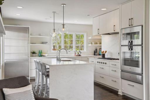 4804 W Sunnyslope Road, Edina, MN 55424