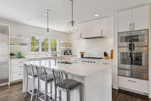 4804 W Sunnyslope Road, Edina, MN 55424
