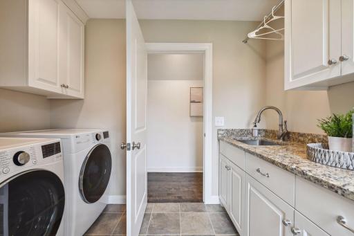 4804 W Sunnyslope Road, Edina, MN 55424